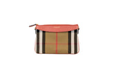Bolsa transversal Burberry Peyton House Check Derby em couro granulado vermelho canela