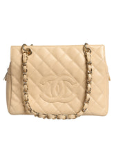 Bolsa Chanel Bege Caviar De Coco em Couro com Corrente