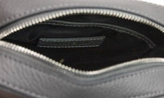 Bolsa transversal pequena Burberry Thornton cinza com logotipo em relevo em couro granulado