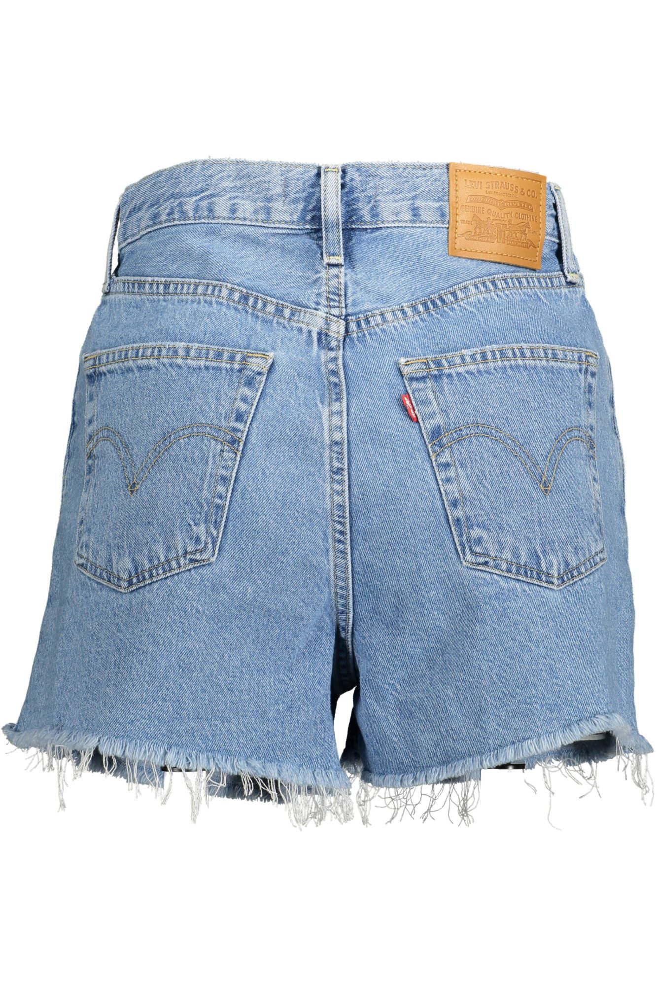 Shorts jeans Levi's Chic com franjas na barra em azul claro