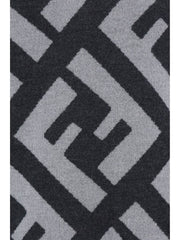 Suéter Fendi Chic de lã cinza com logotipo icônico