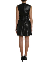 Vestido curto elegante preto com corte em A da Valentino