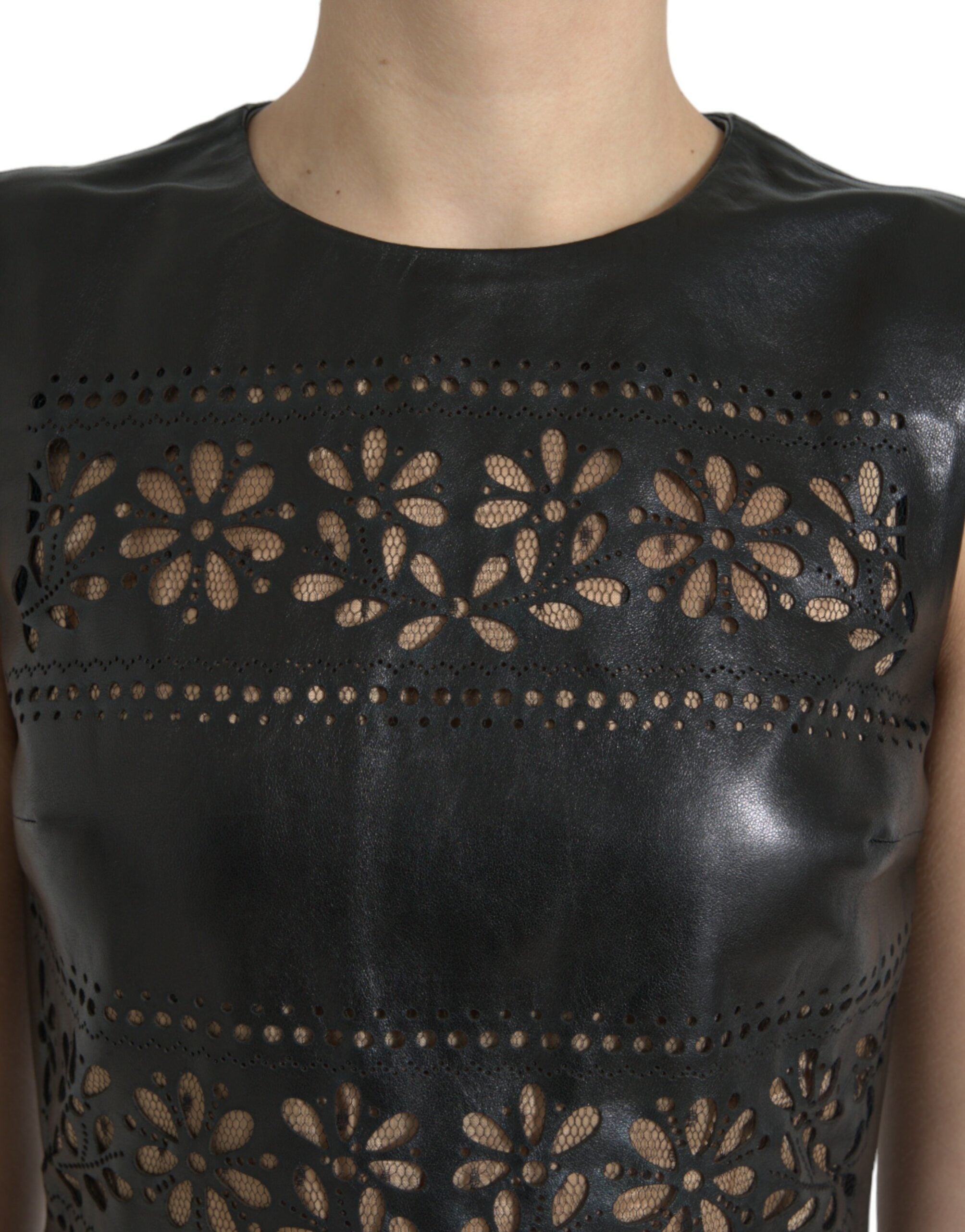 Vestido curto elegante preto com corte em A da Valentino