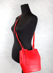 Bolsa transversal pequena Burberry Lorne em couro granulado vermelho