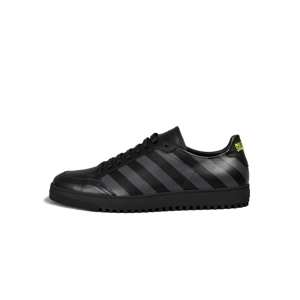 Tênis feminino de couro de bezerro preto Off-White