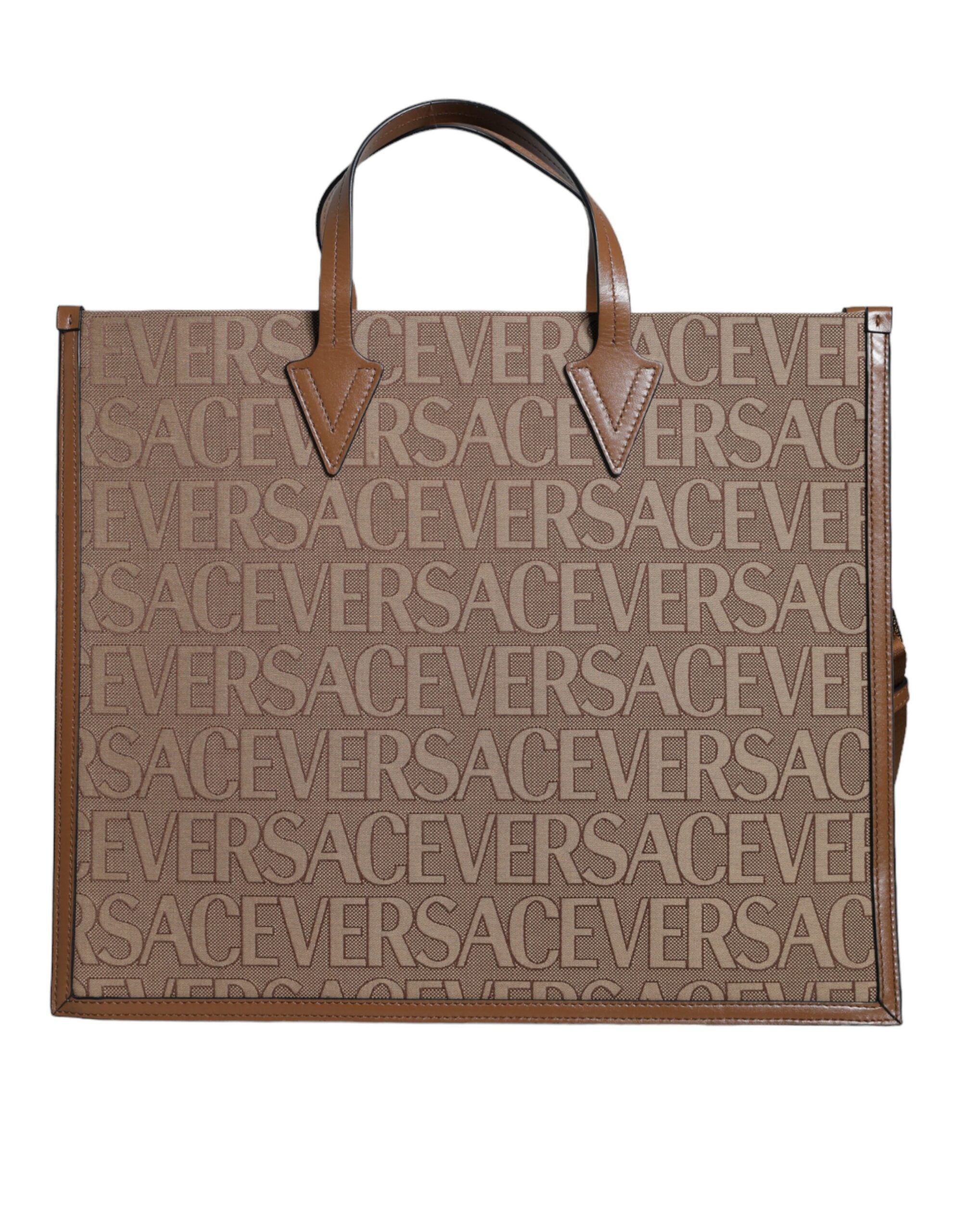 Bolsa transversal Versace marrom com alça superior e logotipo em couro jacquard
