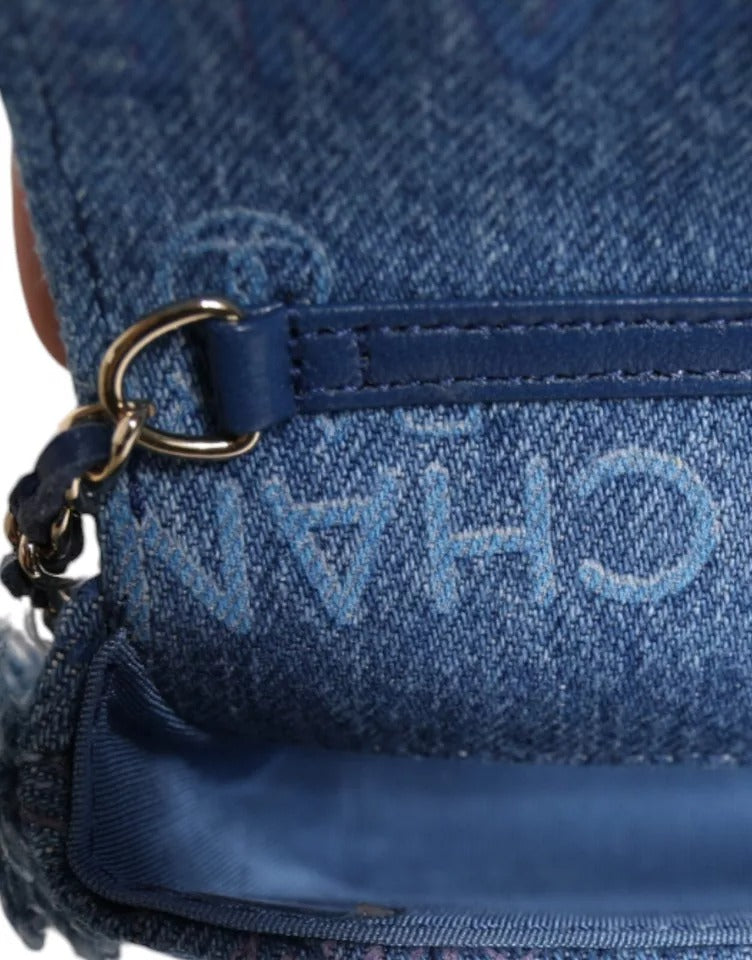 Bolsa de ombro com franjas e estampa de micrologotipo Chanel Denim Mood Flap
