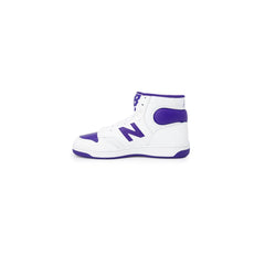 Tênis New Balance de couro roxo