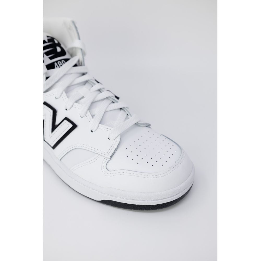 Tênis New Balance de couro preto