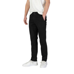 Calça jeans e calça preta de algodão Hugo Boss