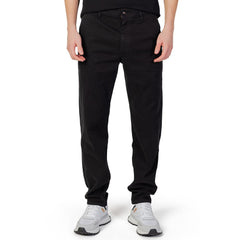 Calça jeans e calça preta de algodão Hugo Boss