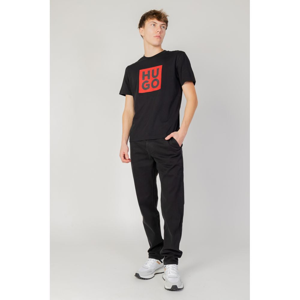 Calça jeans e calça preta de algodão Hugo Boss