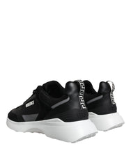 Tênis cano baixo Medusa Versace Canvas Quad em tecido preto