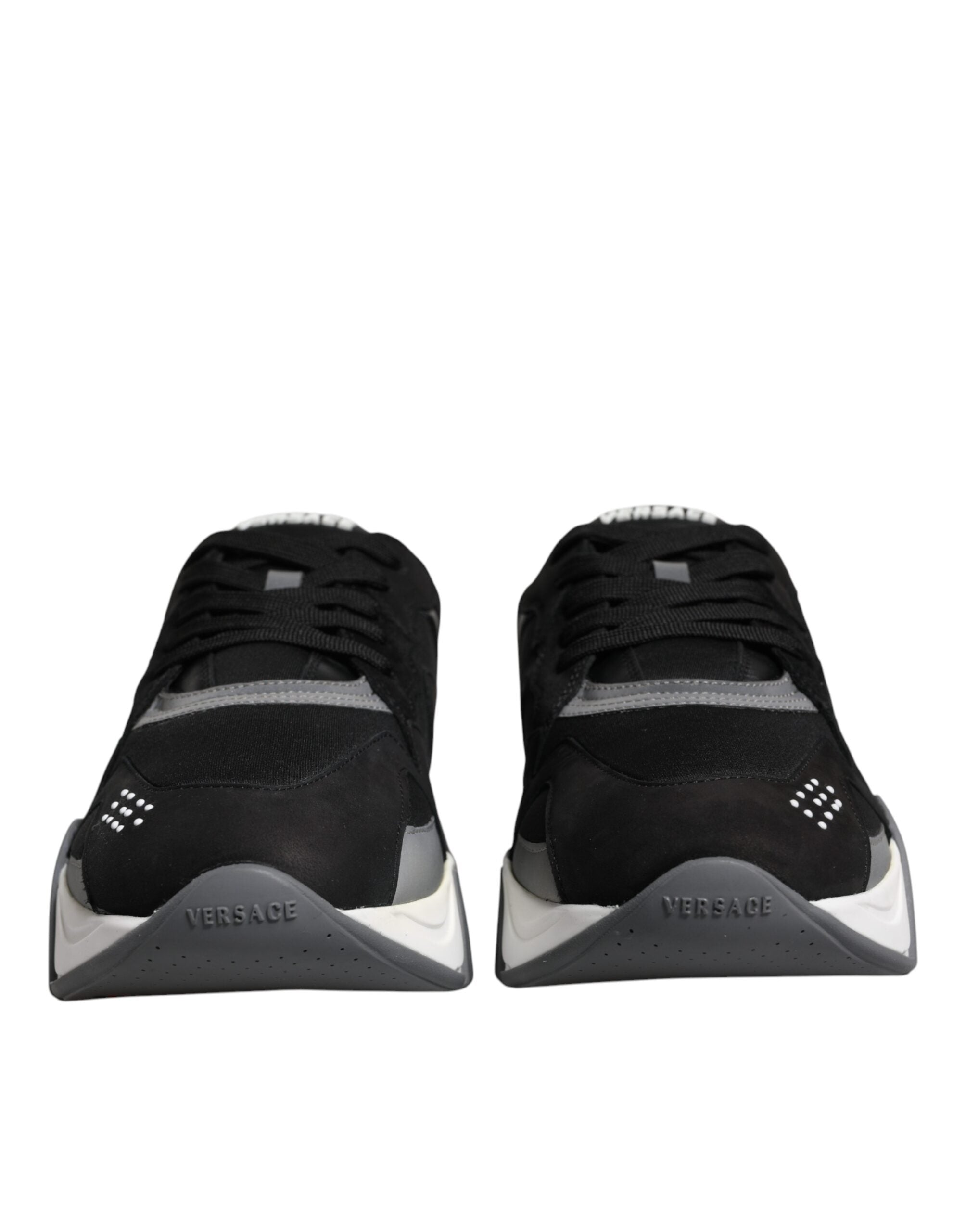 Tênis Versace de cano baixo, robusto e de couro preto, em neoprene, Squalo