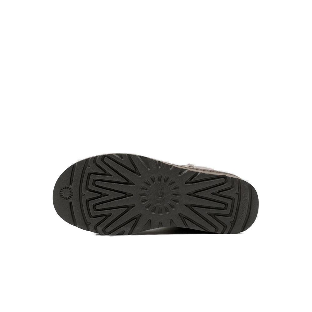 Bota de couro camurça cinza UGG