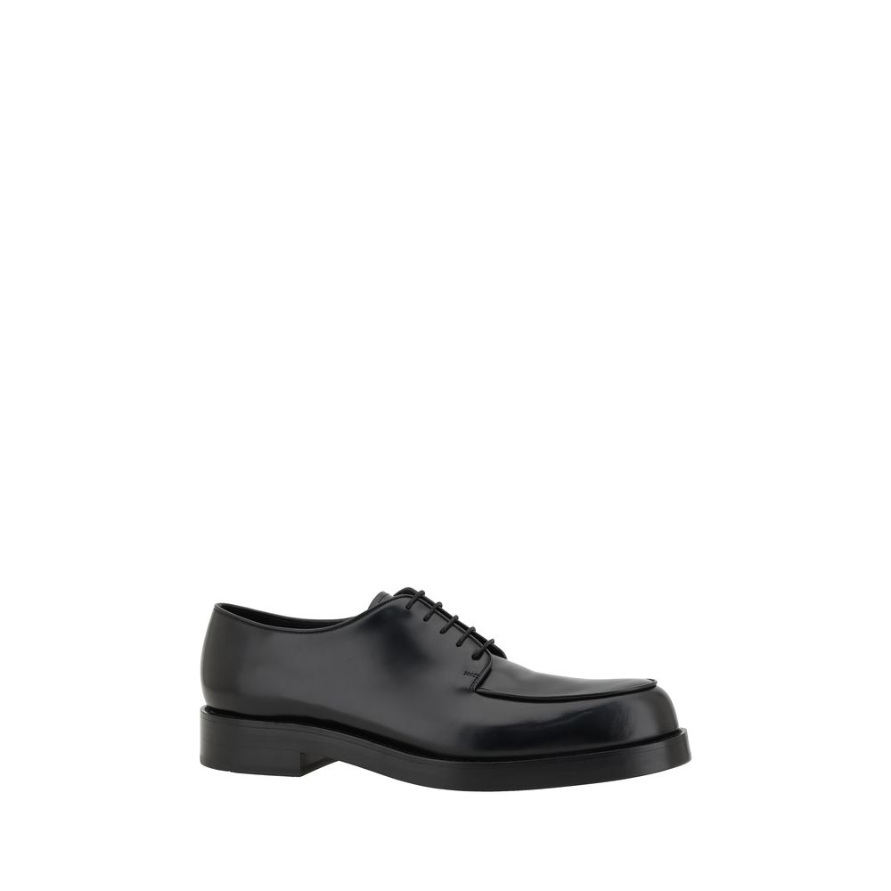 Sapatos Prada com Cadarço
