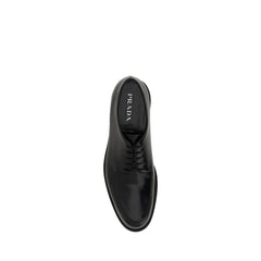 Sapatos Prada com Cadarço