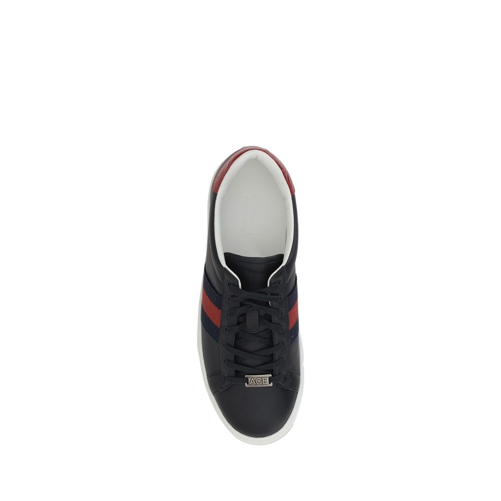Tênis Gucci de couro preto
