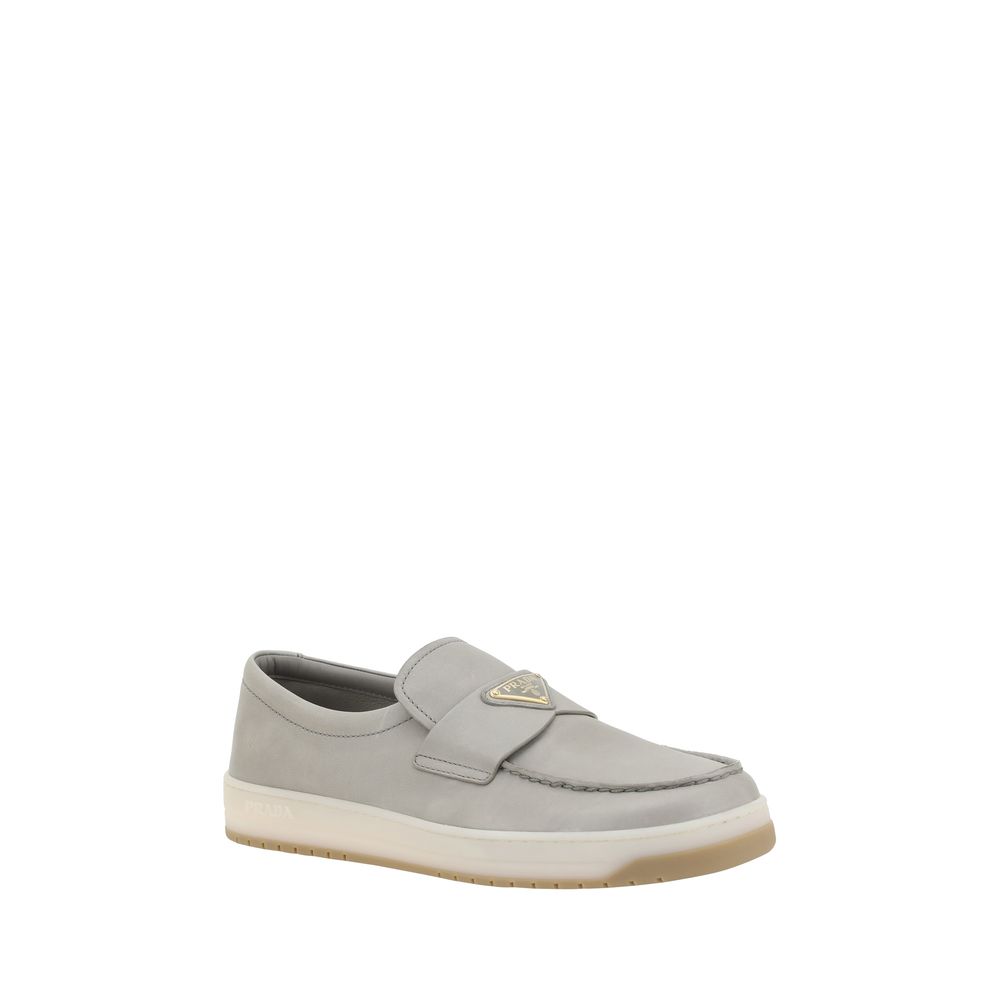 Mocassins com logotipo da Prada