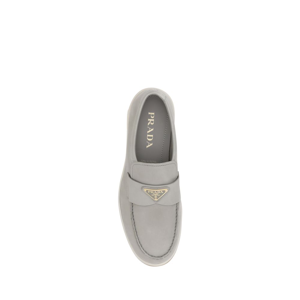Mocassins com logotipo da Prada