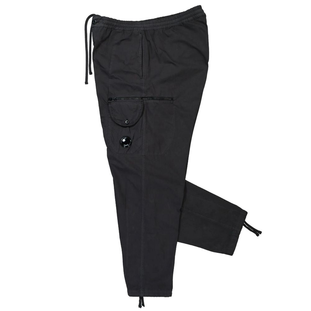 Calça jeans e calça preta de algodão da CP Company