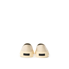 Mocassim de couro cinza Fear Of God