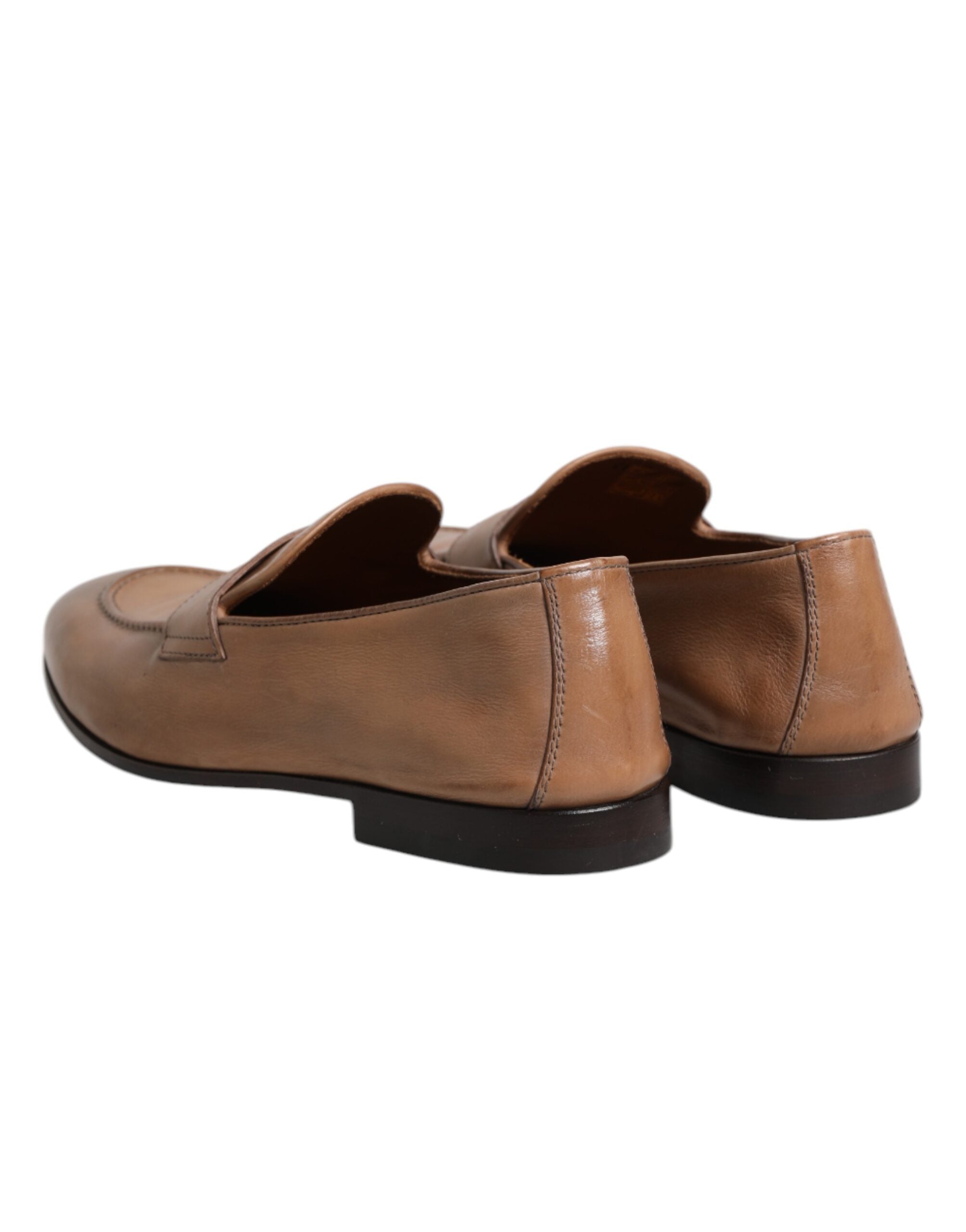 Brunello Cucinelli Sapatos sociais mocassim de couro marrom
