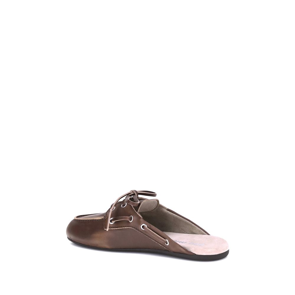 Mocassins Miu Miu Sabot de couro