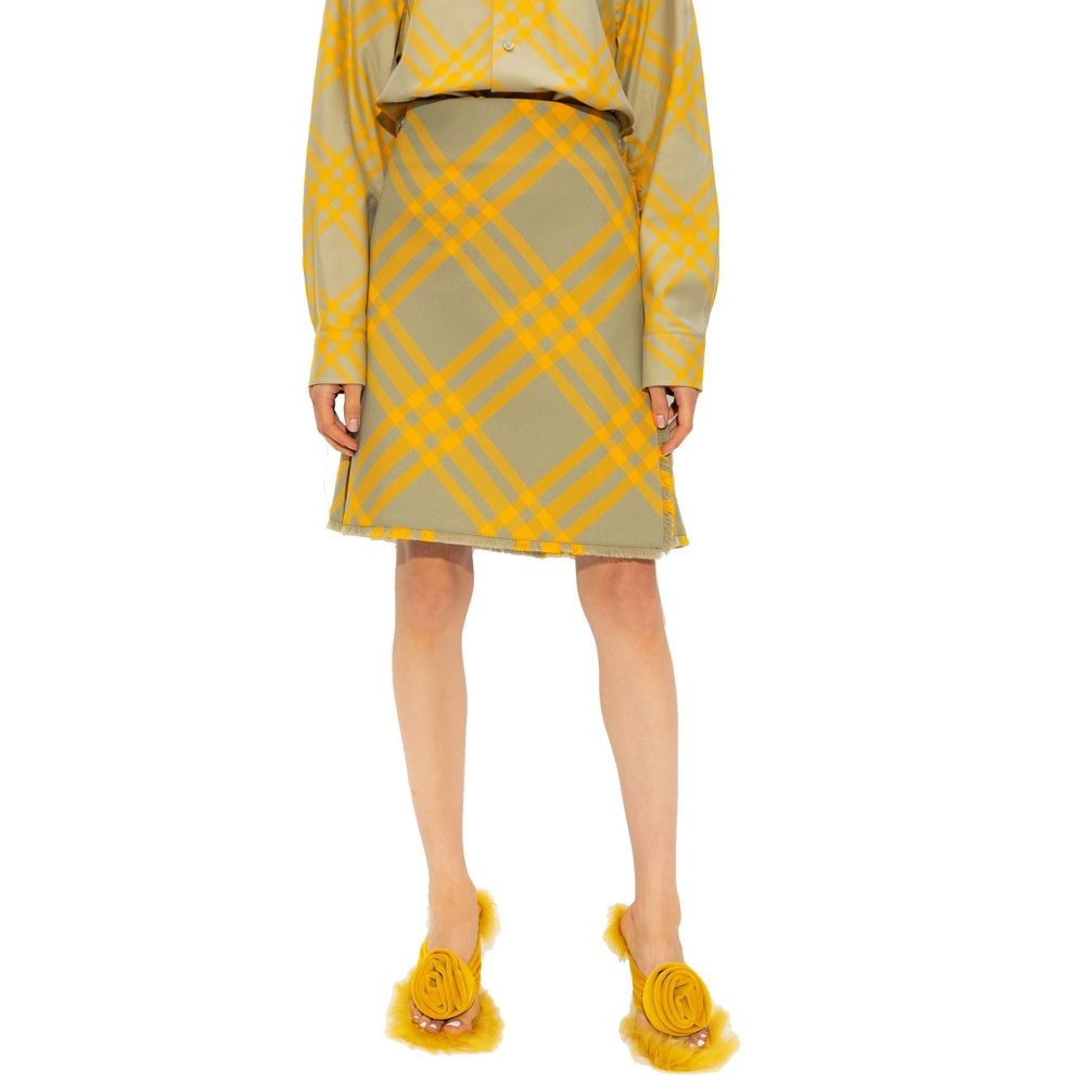 Saia estilo kilt da Burberry