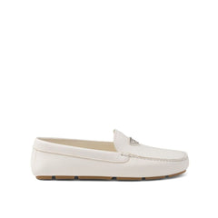 Mocassins de couro com logotipo Prada