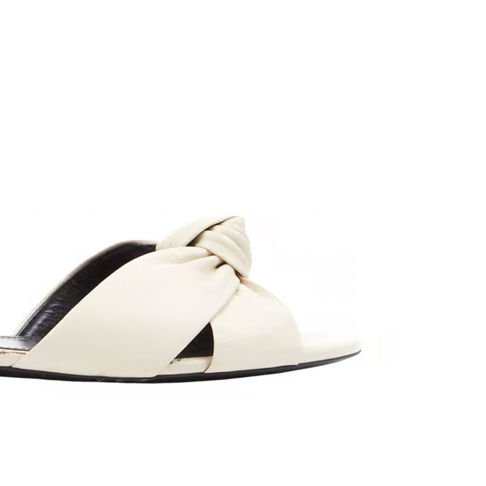 Chinelos de couro Saint Laurent